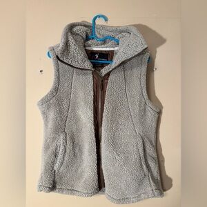 Cozy Beige Sherpa Fleece Vest with Hood